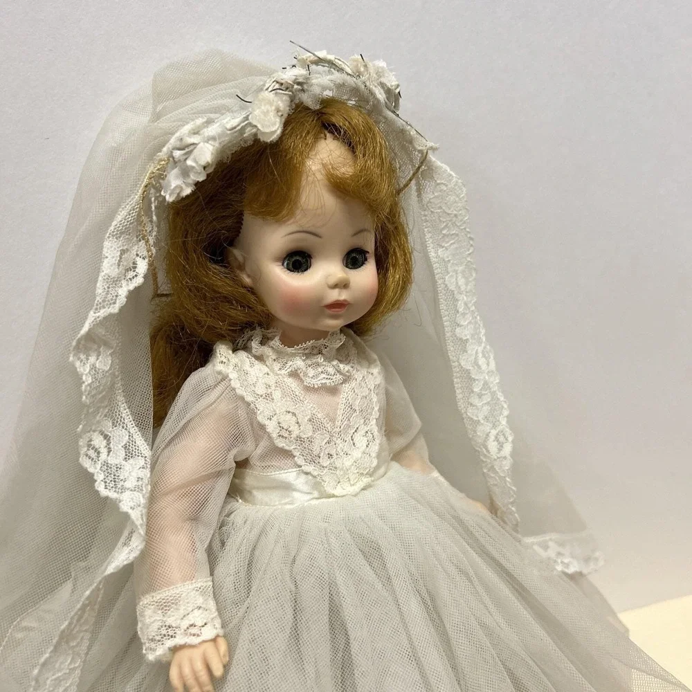 Vintage Madame Alexander 14